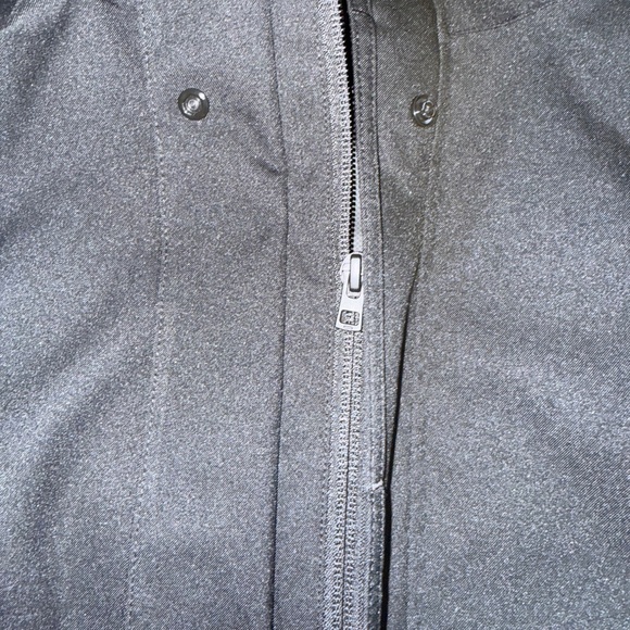 NWOT Uniqlo Women's Blocktech Coat size M - Picture 3 of 5